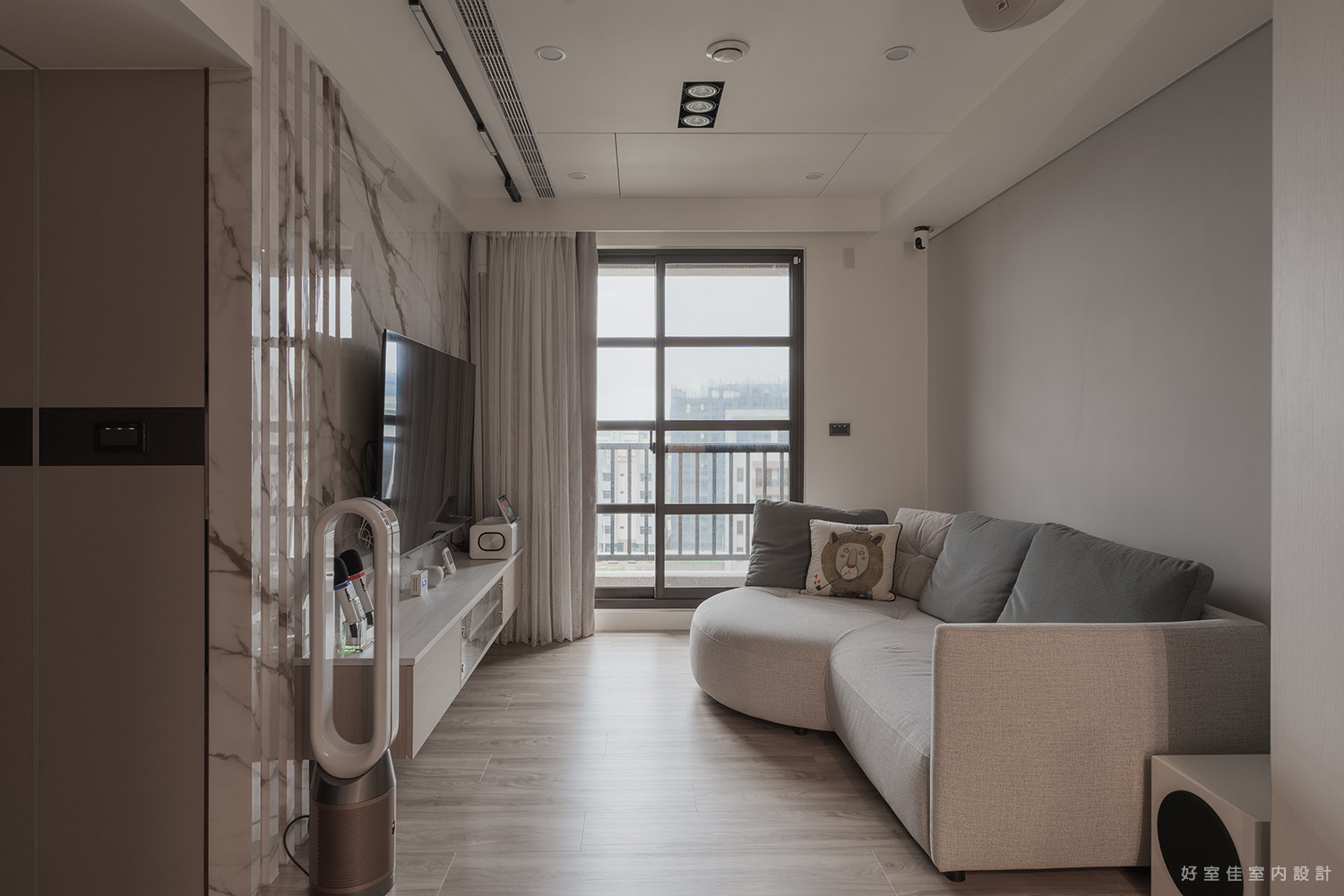 灰色調裝潢設計：打造時尚舒適的居家空間